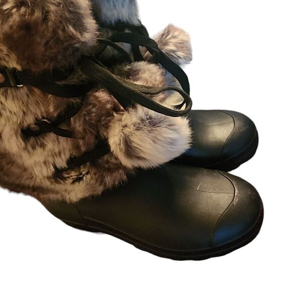 Dirty Laundry Polar Cap Faux Fur All Weather Duck Boots - Picture 6 of 6